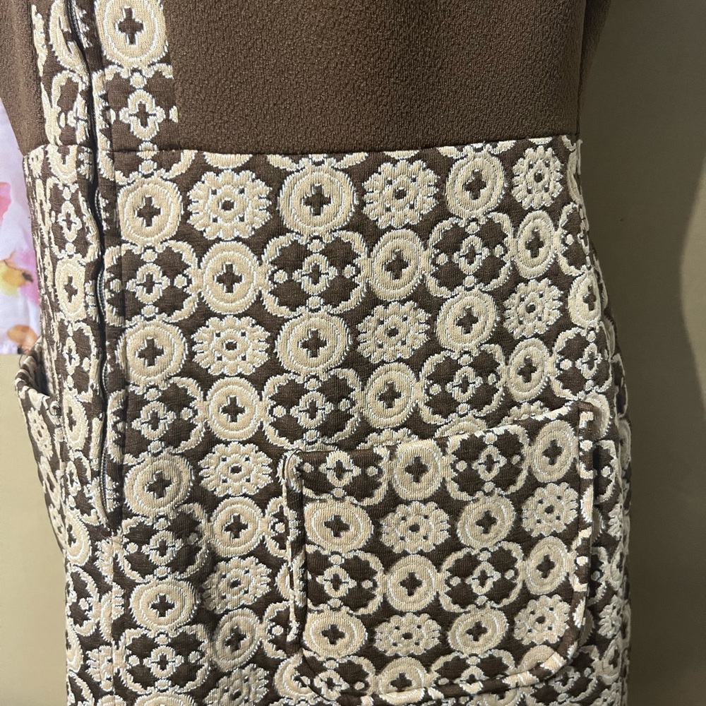 Handmade Vintage Mod Brown Patterned Dress - 1960s 1970s With Zipper and Pockets - Picture 6 of 7